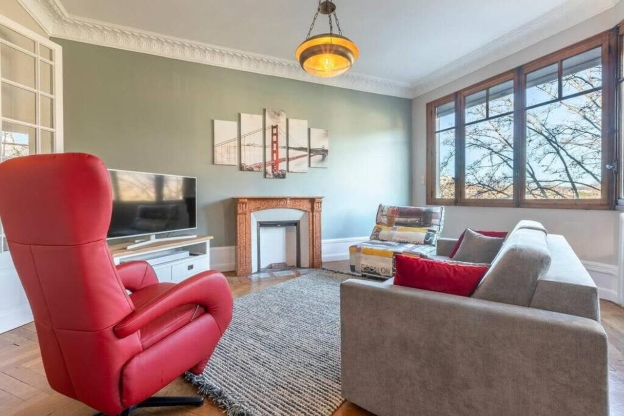The Red Heart Of Annecy - Beautiful Apartment For 4 People Bagian luar foto