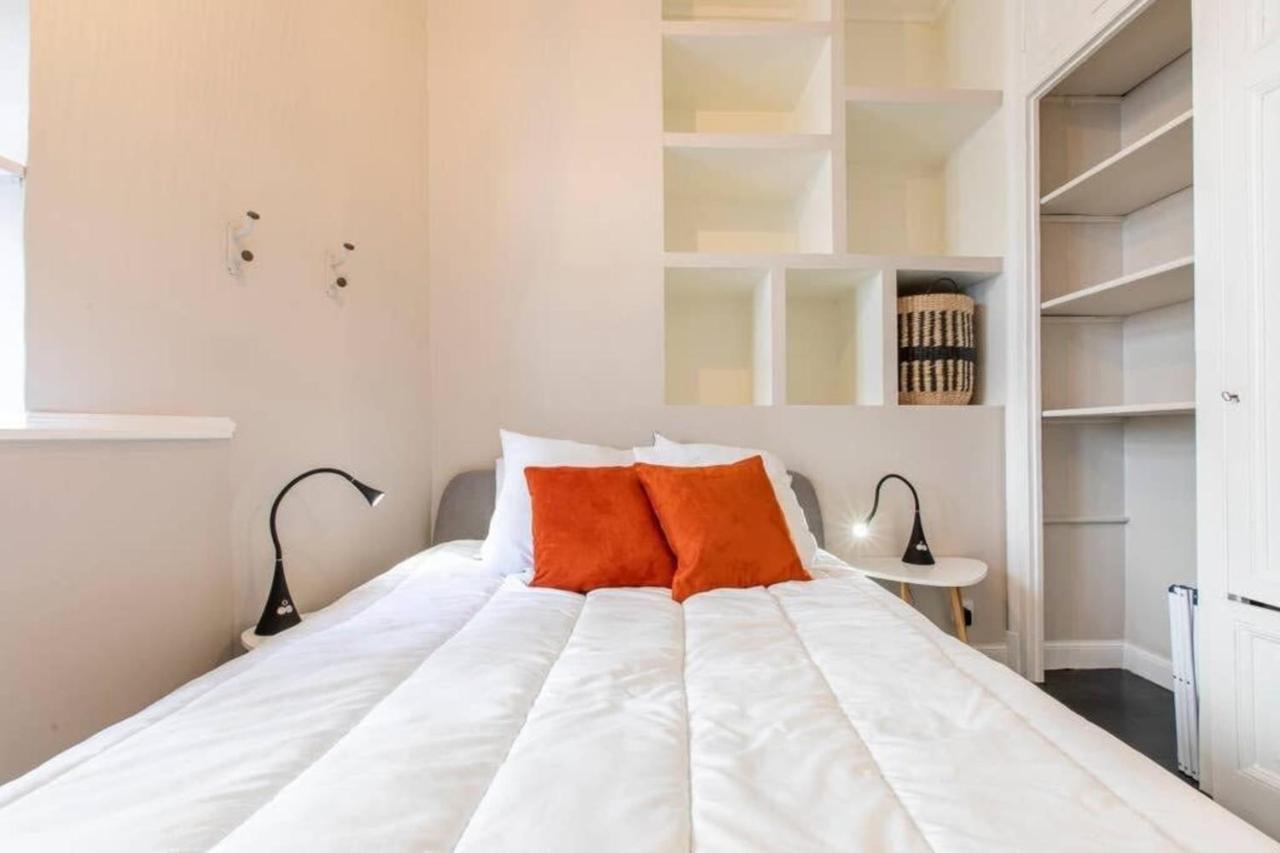 The Red Heart Of Annecy - Beautiful Apartment For 4 People Bagian luar foto