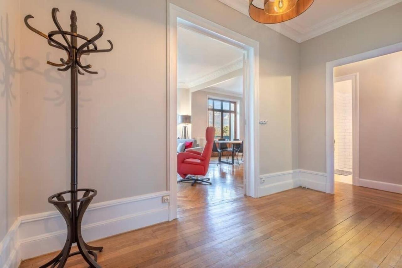 The Red Heart Of Annecy - Beautiful Apartment For 4 People Bagian luar foto