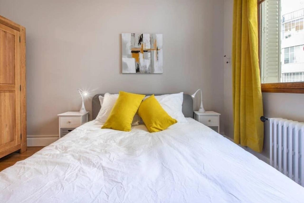 The Red Heart Of Annecy - Beautiful Apartment For 4 People Bagian luar foto