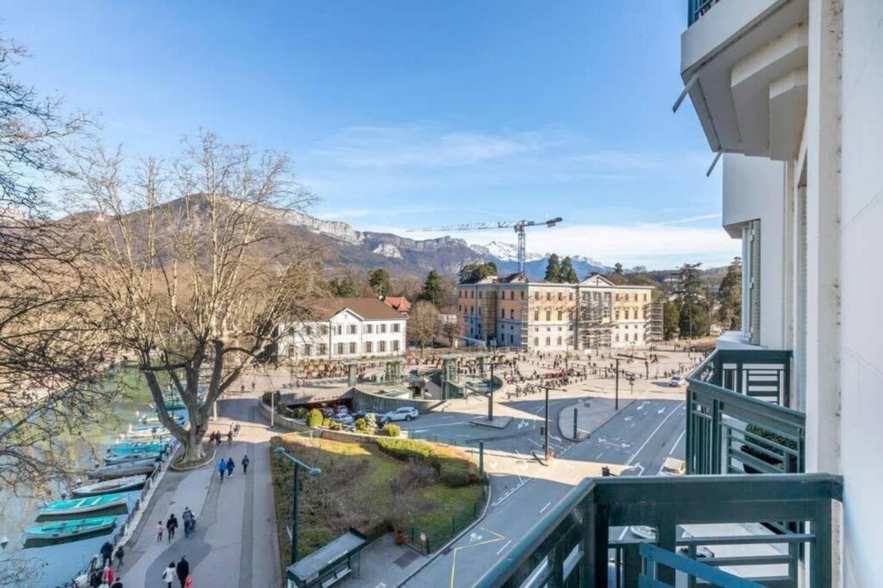 The Red Heart Of Annecy - Beautiful Apartment For 4 People Bagian luar foto